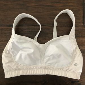 Lululemon tata tamer sports bra